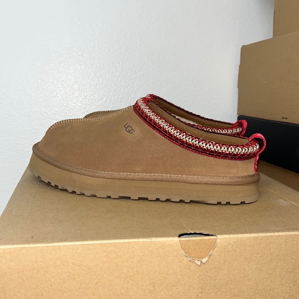UGG TAZZ